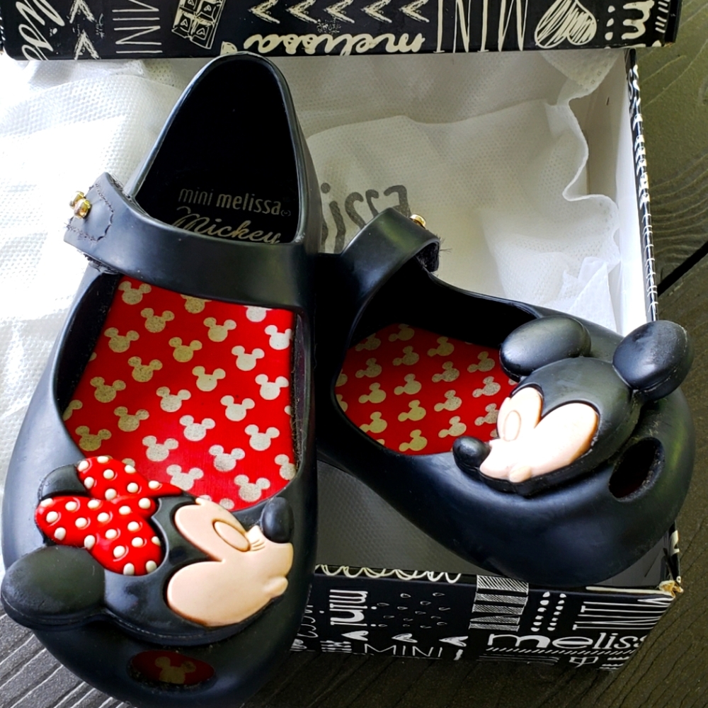 Mini Melissa Size 8